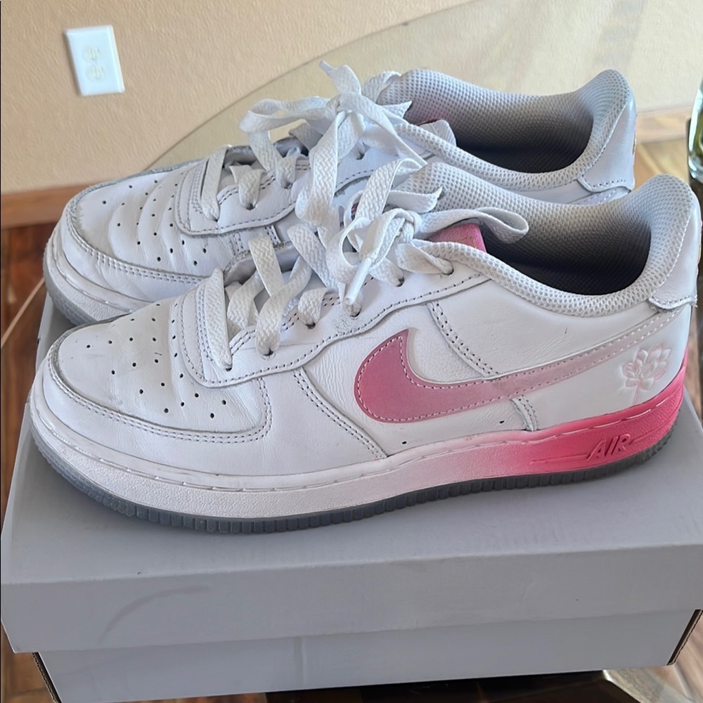 Nike Air Force 1 LV8 (GS)